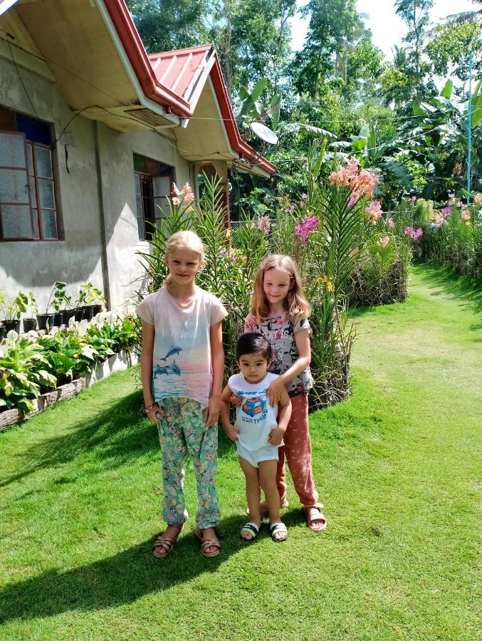 Lhoyjean Garden Hostel Batuan Esterno foto