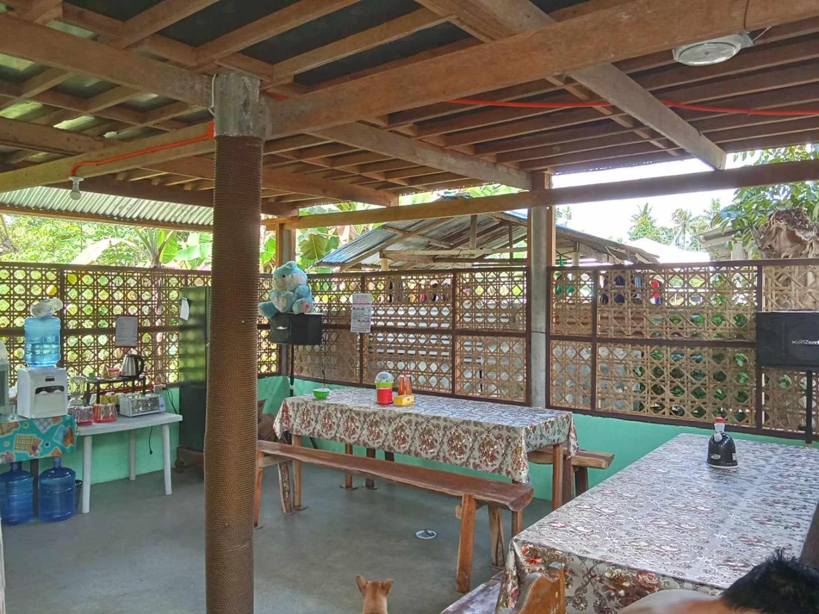 Lhoyjean Garden Hostel Batuan Esterno foto