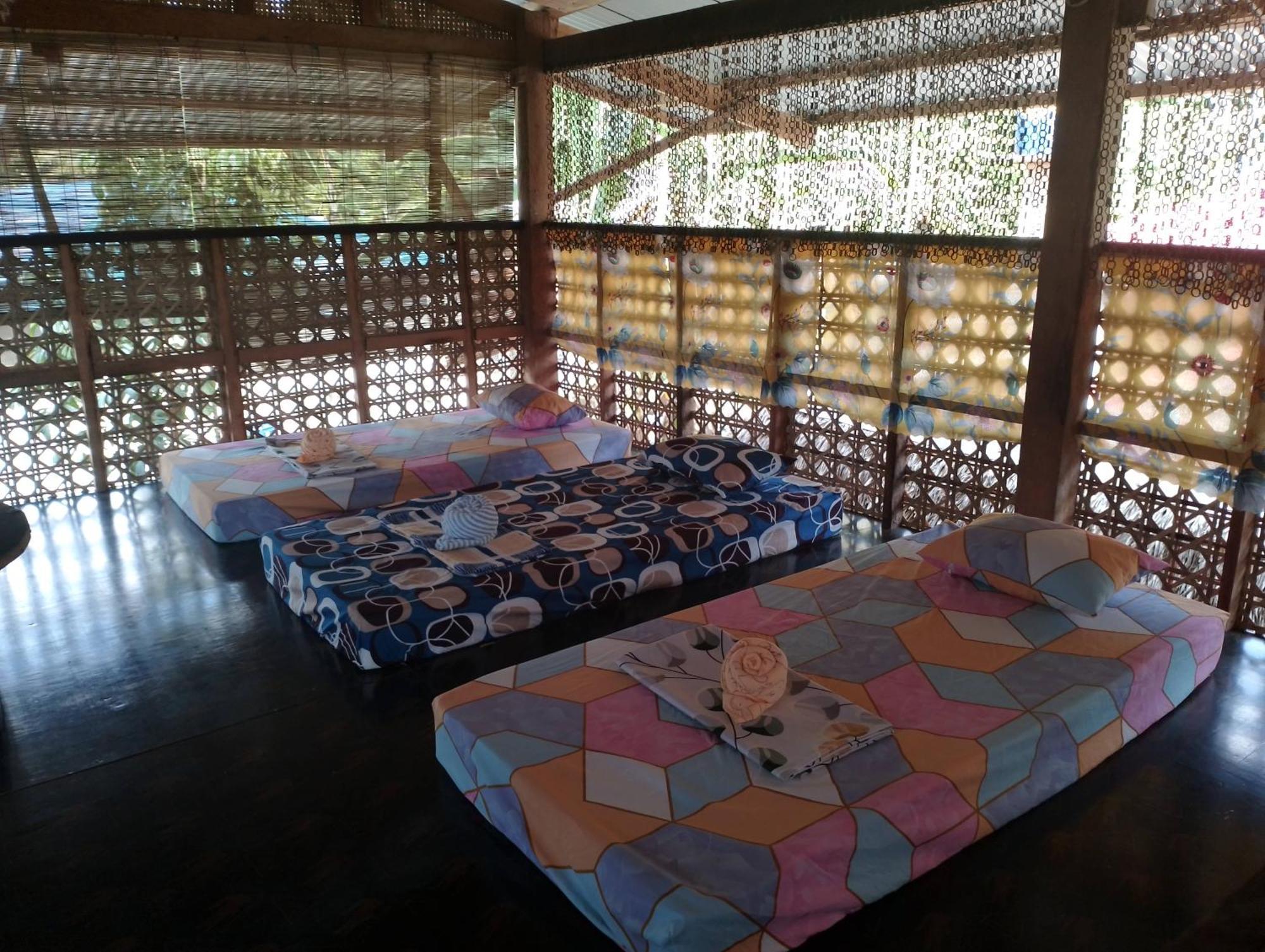 Lhoyjean Garden Hostel Batuan Esterno foto